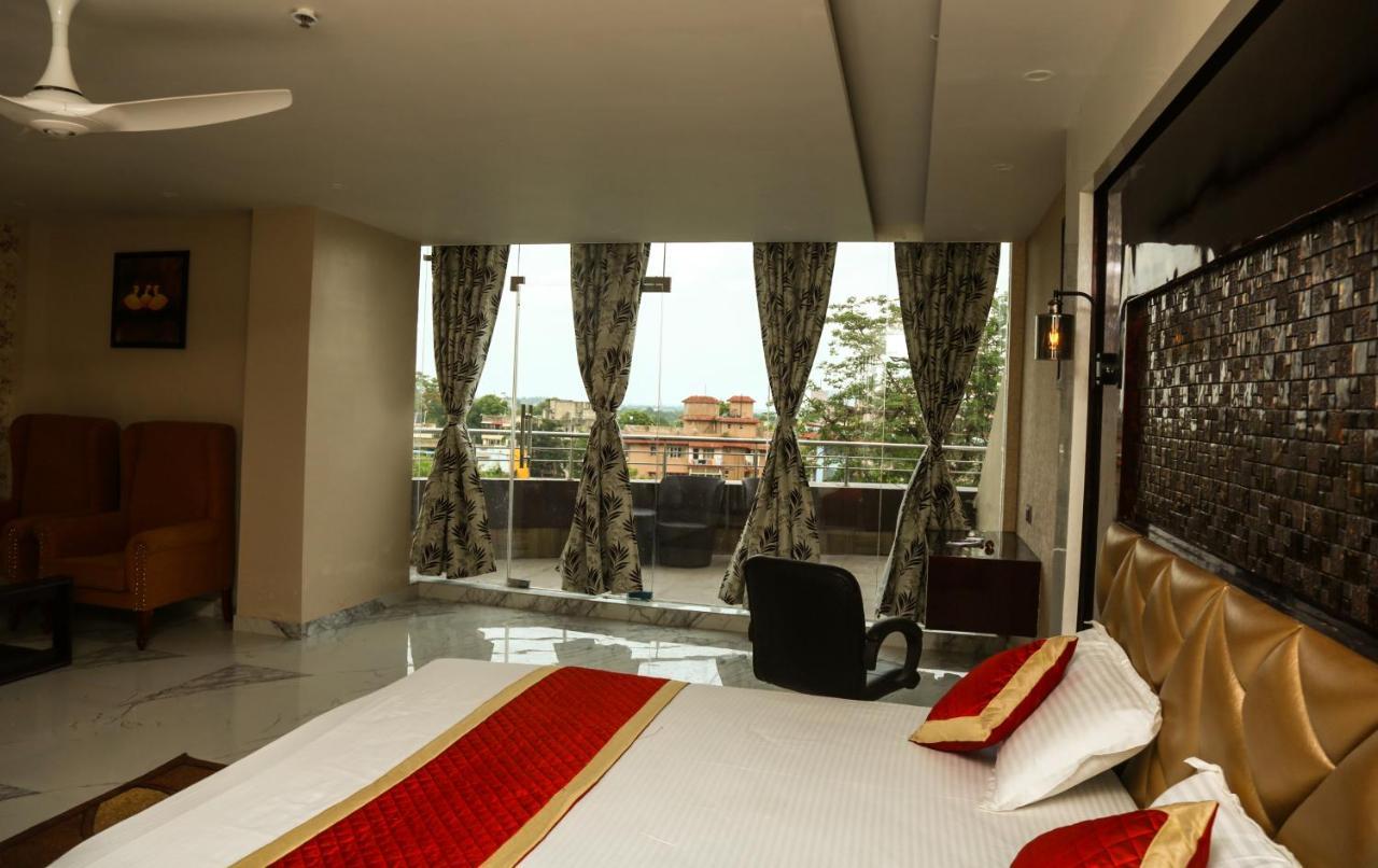 Hotel Raindew Ranchi Bagian luar foto
