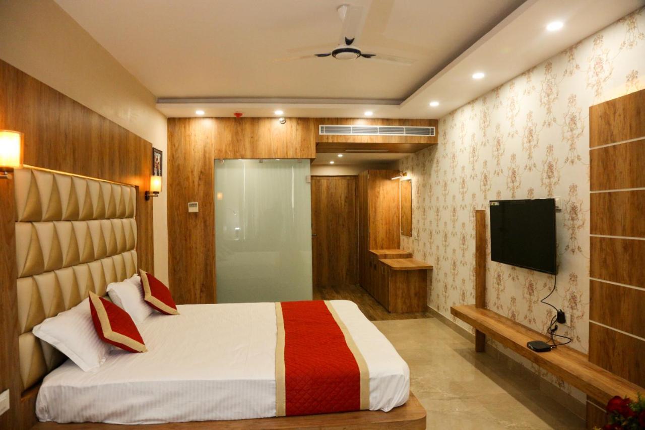 Hotel Raindew Ranchi Bagian luar foto